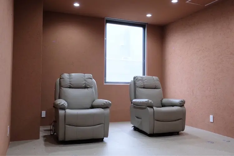 RITZ by CLAIR 長野駅前店の内観・外観2