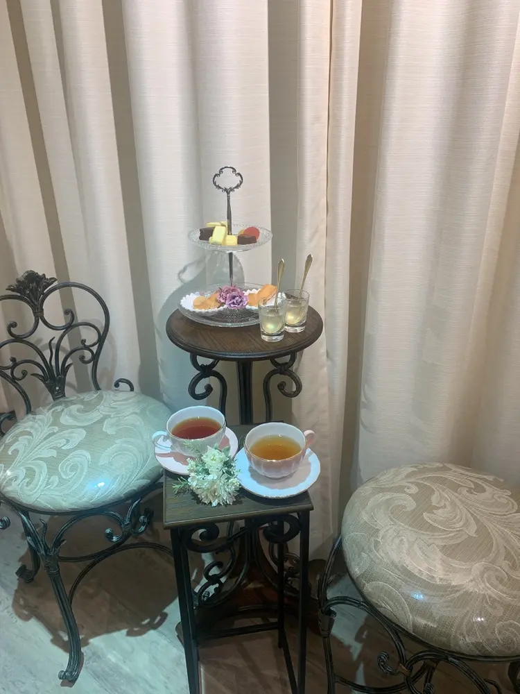 POLA御堂筋本町駅前店の内観・外観1