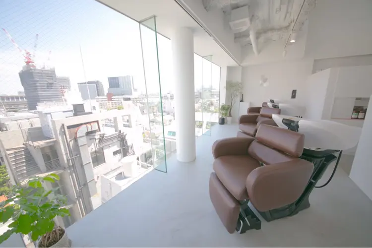 WAKUの内観・外観2