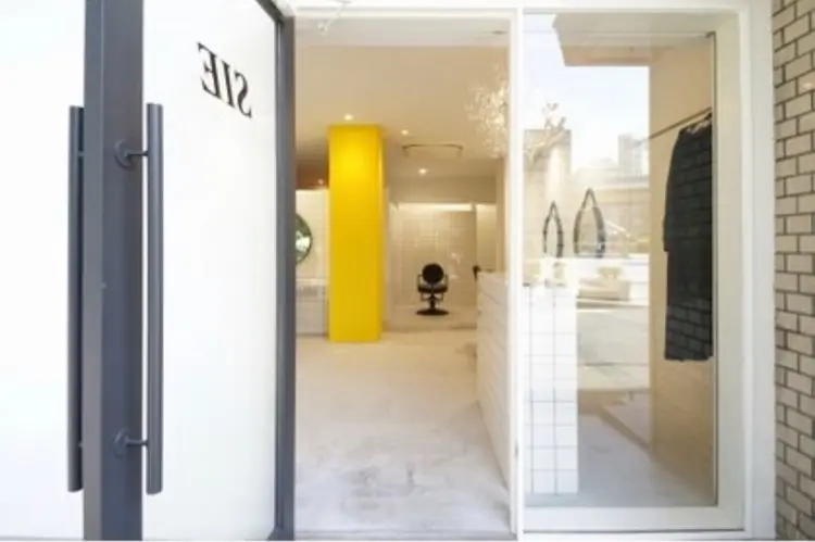 SIEの内観・外観2