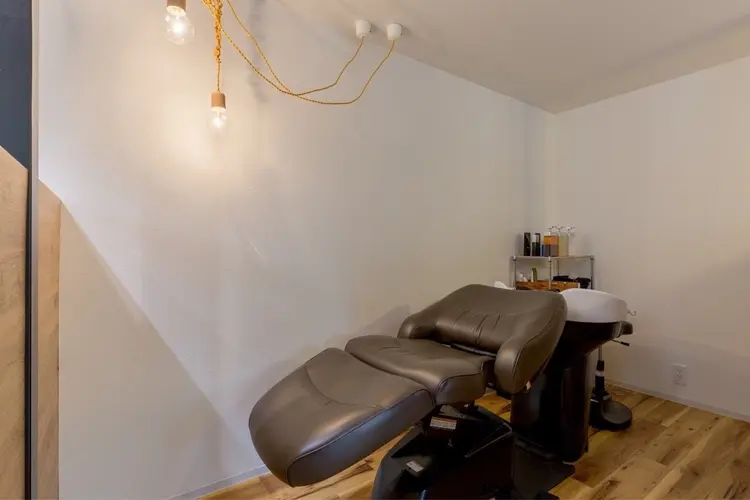 WHAT COMES AROUND ...の内観・外観3