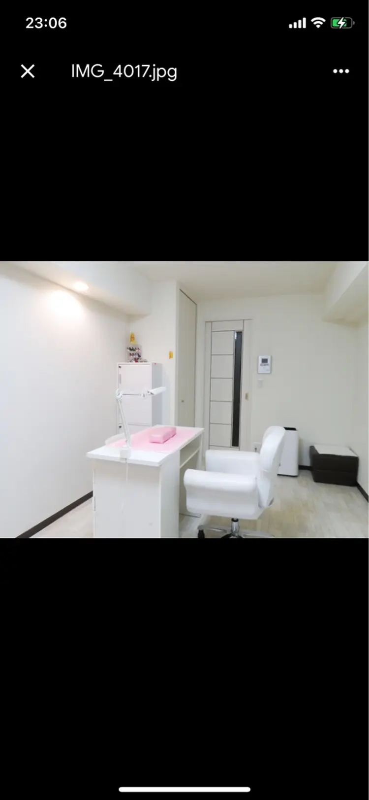 BIN-Nailの内観・外観1