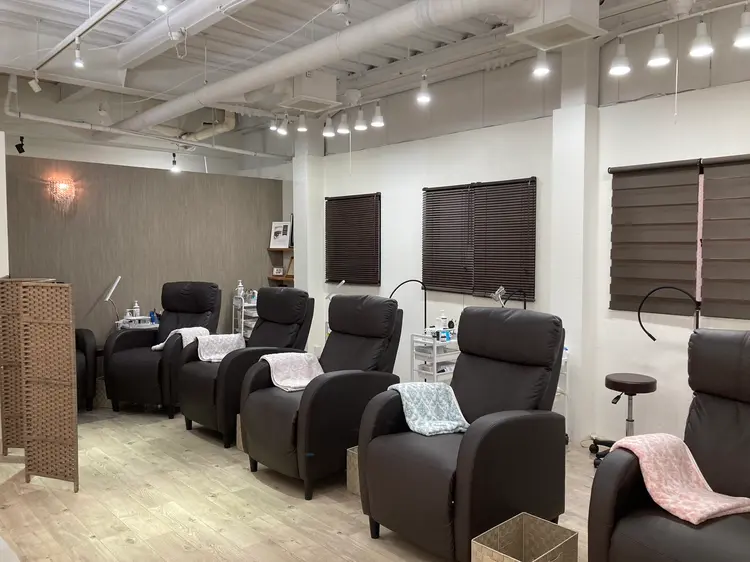 クイックアイズ泉大津店の内観・外観2