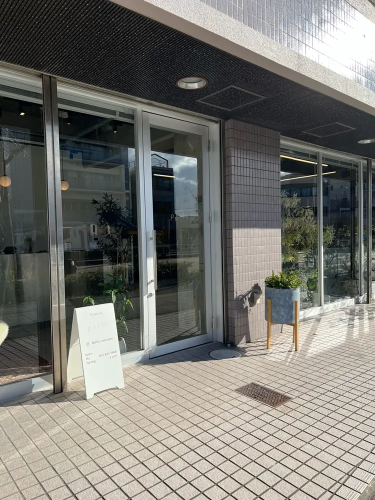 BUSHの内観・外観1