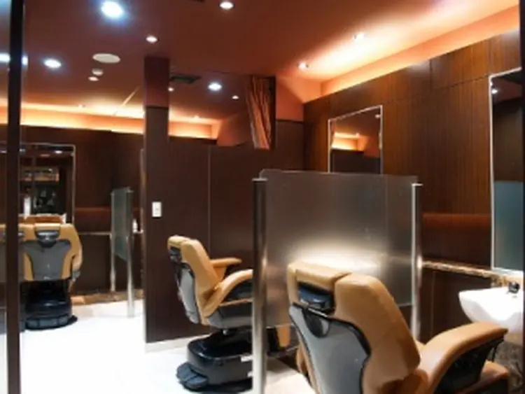 ヘアモードキクチ神田店の内観・外観2