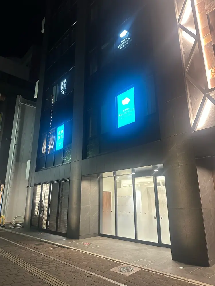 SALOWINの内観・外観1