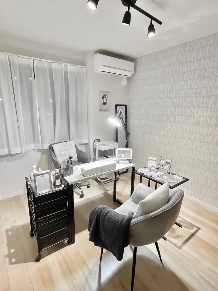 Nail MOANAの内観・外観1