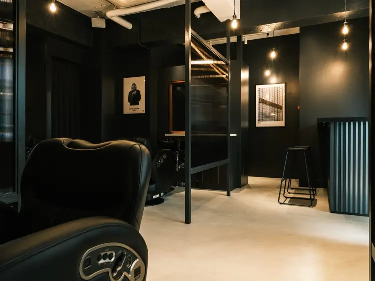 THE MAN　Leverage New Yorkの内観・外観1