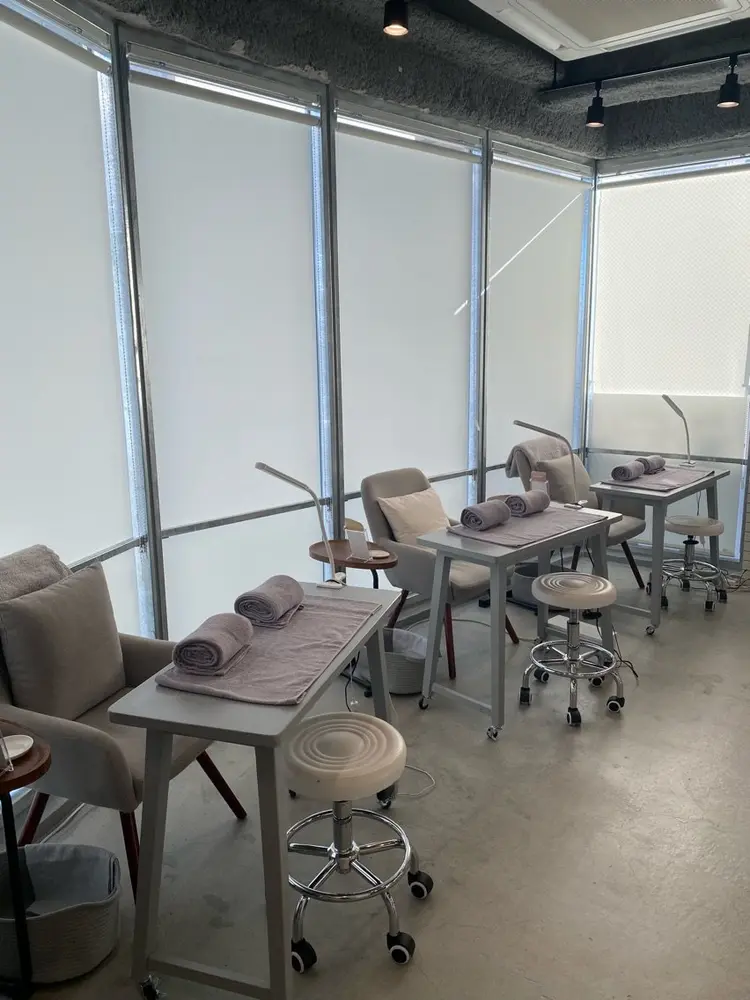 the 25 Nail & Cafeの内観・外観1