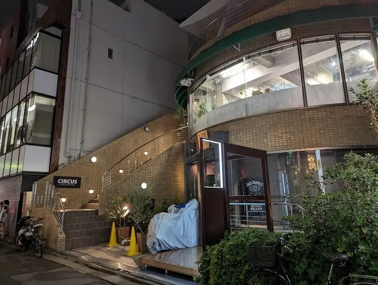 ROBBYの内観・外観2