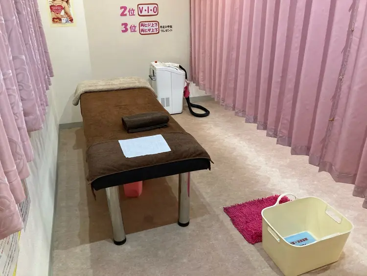 脱毛サロンLillian（リリアン）長崎店の内観・外観2