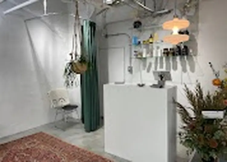 henの内観・外観2