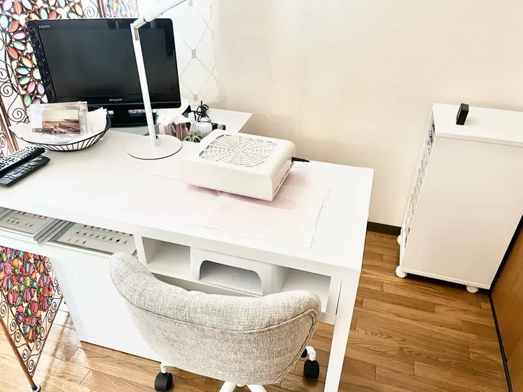 Cherias nailの内観・外観1