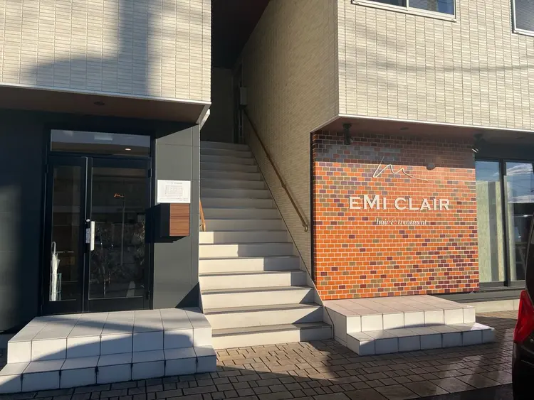 EMI CLAIR eyelashの内観・外観2