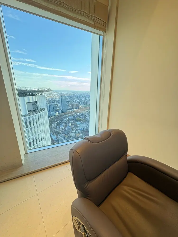 ハツコ エンドウ ビューティースタジオ ジェイアール名古屋タカシマヤ店の内観・外観1