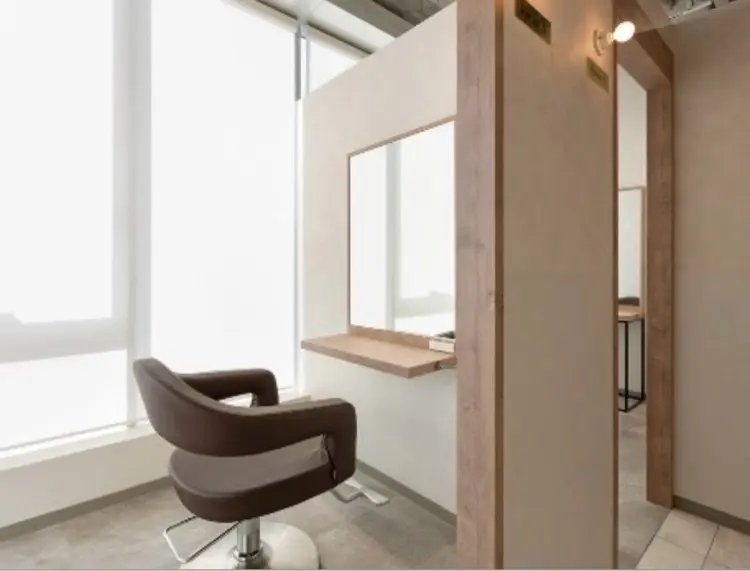 SALOWIN 栄3丁目店の内観・外観3