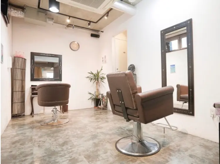 FreeDoM Design hair&nail  代々木上原の内観・外観1