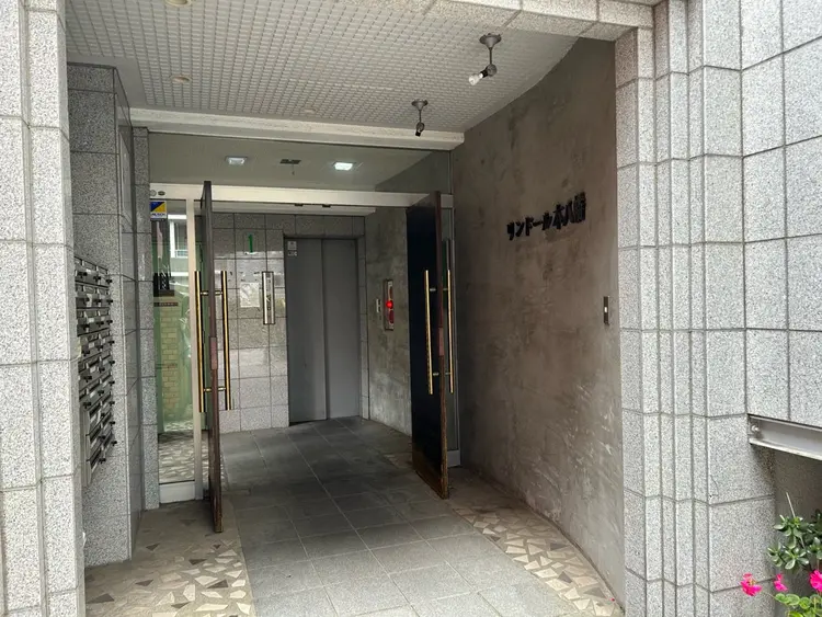 フェムケアサロンSWANの内観・外観1