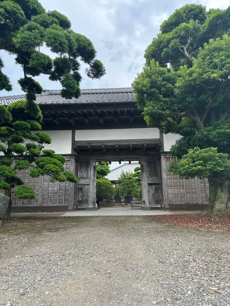 Beeの内観・外観2