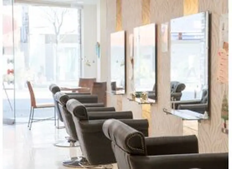 アトリエモーリスヘア新狭山店の内観・外観2