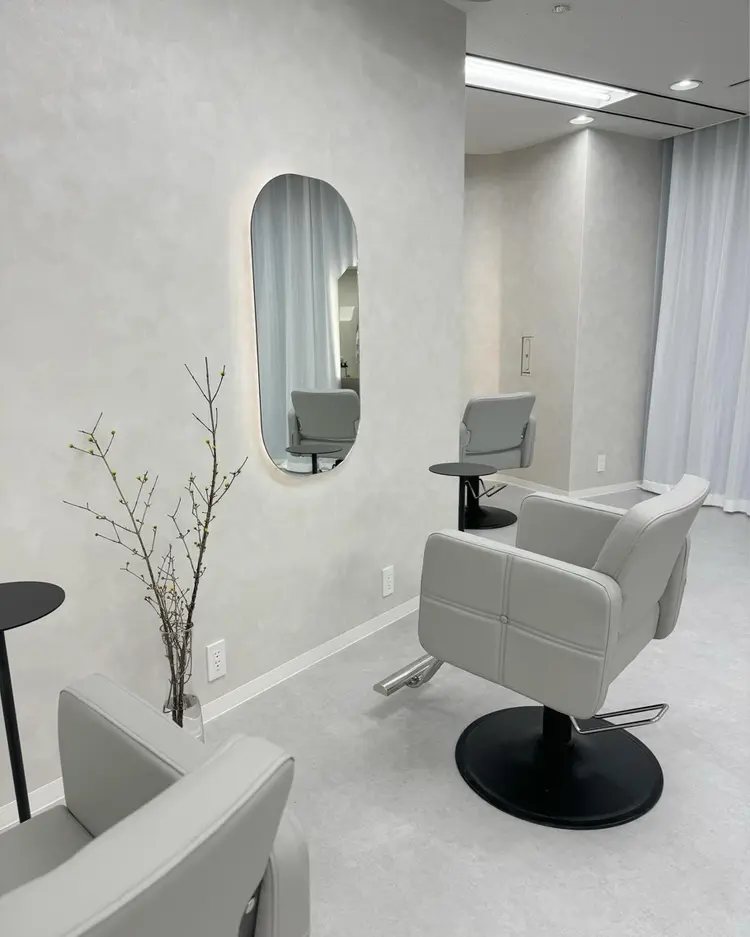 Hair make SWELLの内観・外観1