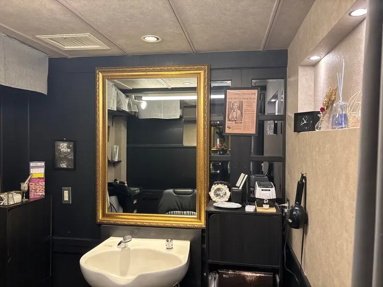 BroTokyo有楽町店の内観・外観3