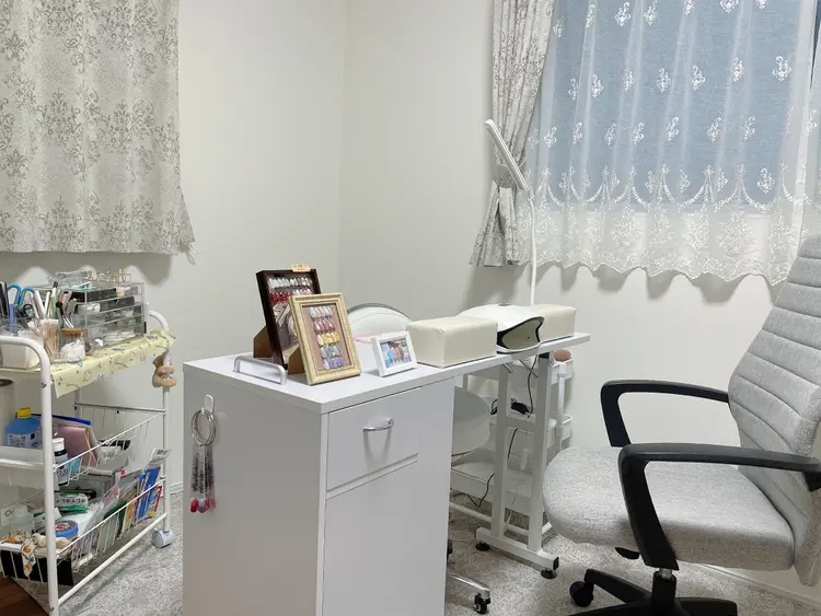 MIIA nailの内観・外観1