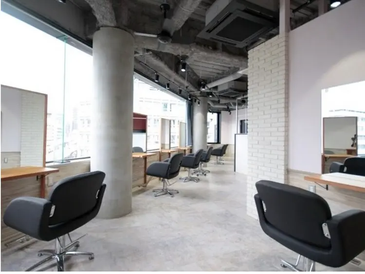 Lee大阪店の内観・外観1