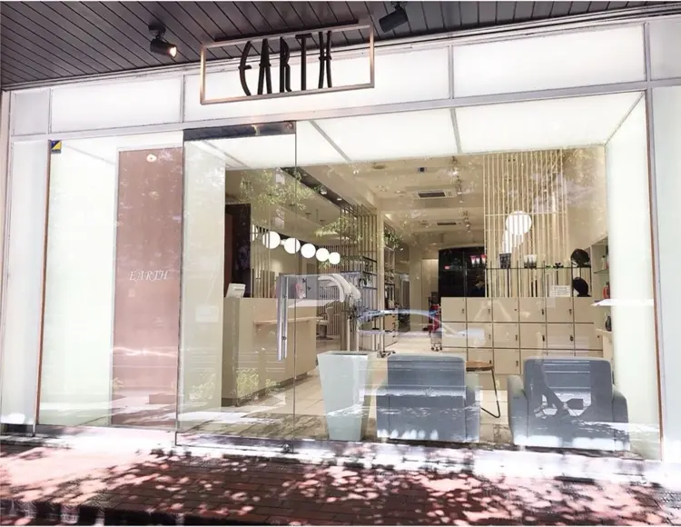 Earth市ヶ谷店の内観・外観2
