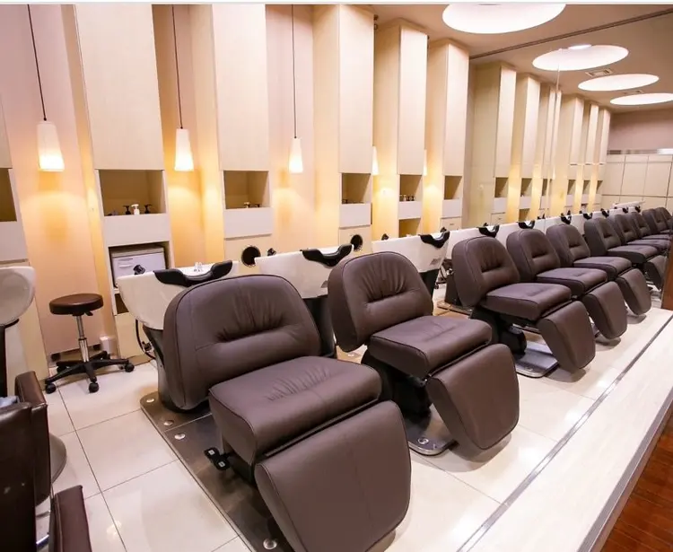 BREK岐阜店の内観・外観2