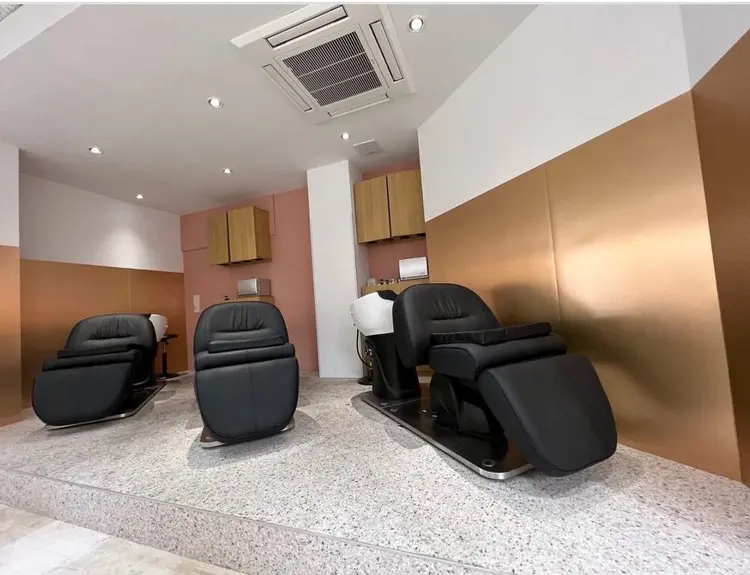 zina 難波の内観・外観1