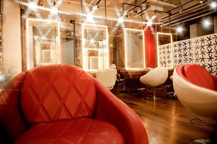 ANTIの内観・外観1