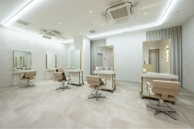 sinsの内観・外観2