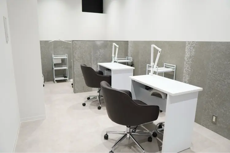 GO TODAY SHAiRE SALON原宿Liber店の内観・外観2