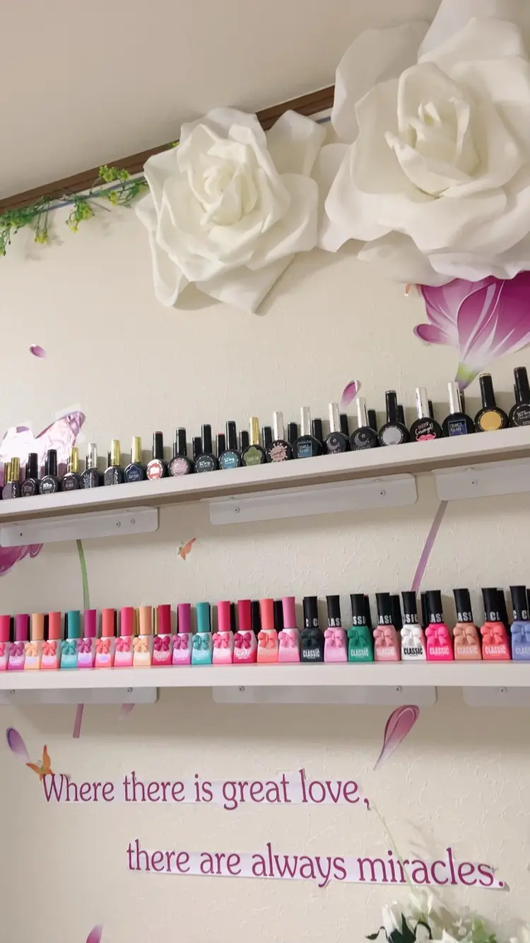 コヒメネイルの内観・外観2