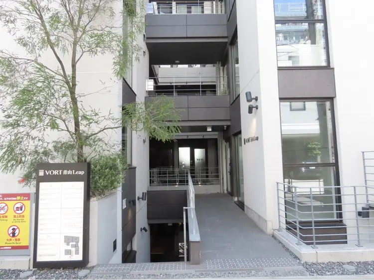 nuncの内観・外観1