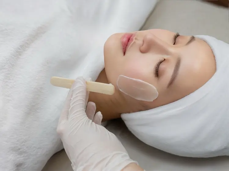 ホワイトワックス名古屋金山店の内観・外観3