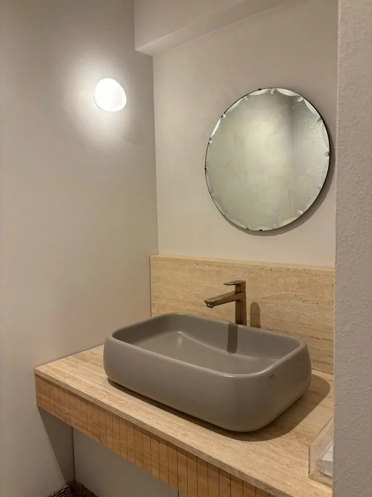 ANLYEYESの内観・外観2