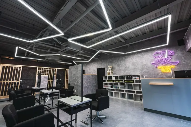 men`ssalon段の内観・外観2