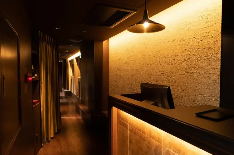 ヒロ銀座バーバーショップ大宮店の内観・外観1