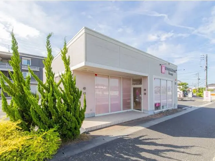 アカサの内観・外観1