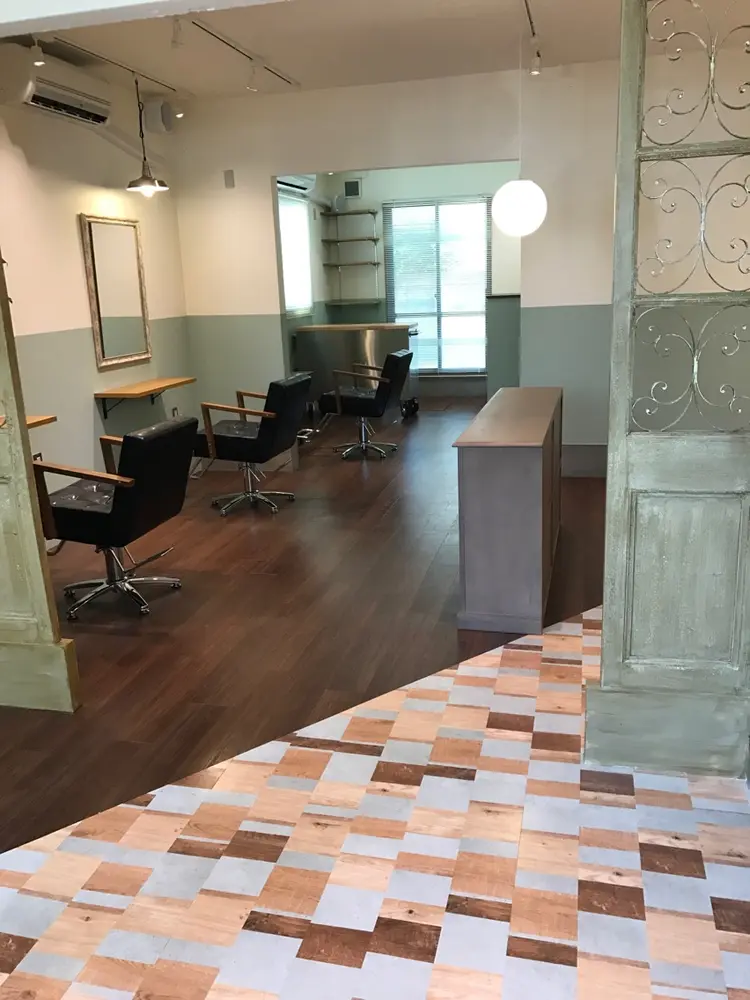 C-Link カラー専門店の内観・外観2