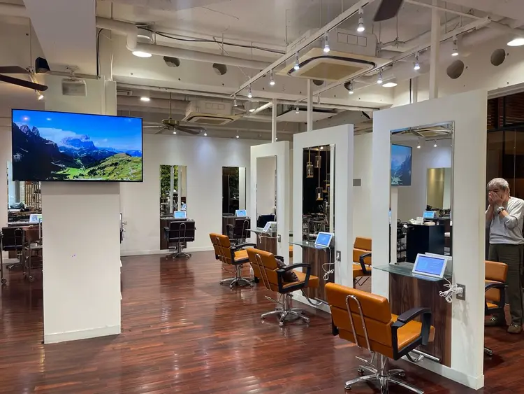 OASIS表参道の内観・外観1