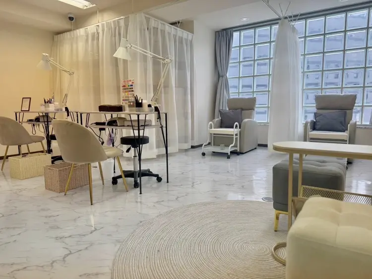 eyelash&nail studio Zen Karasumaの内観・外観3