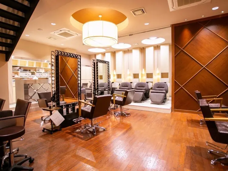 TOTAL BEAUTY    BREK岐阜駅前店の内観・外観2