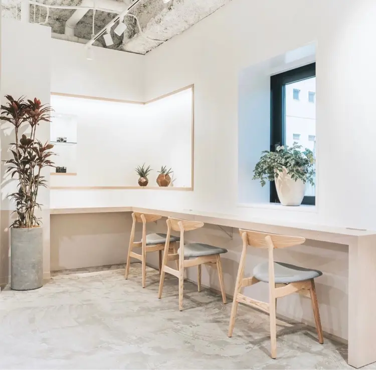 FILMSの内観・外観2