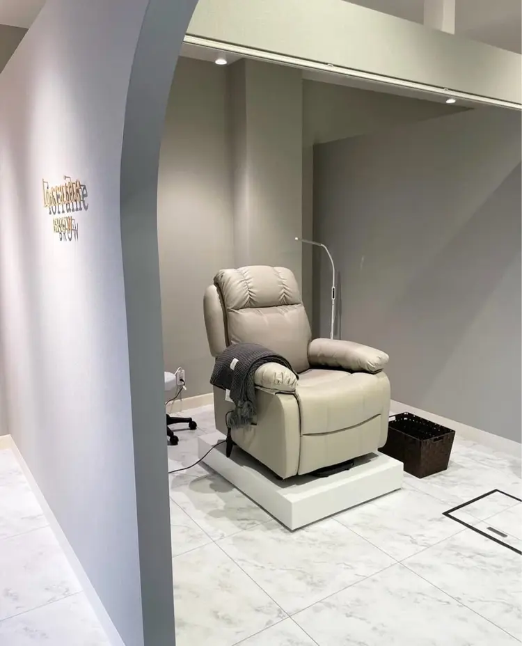 眉毛とまつげパーマの専門店　ロレインブロウ　金沢店の内観・外観3