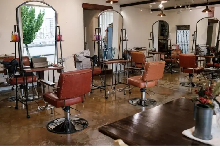 hair lounge anrioの内観・外観1