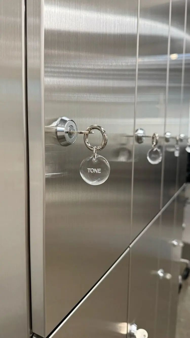 TONEの内観・外観1