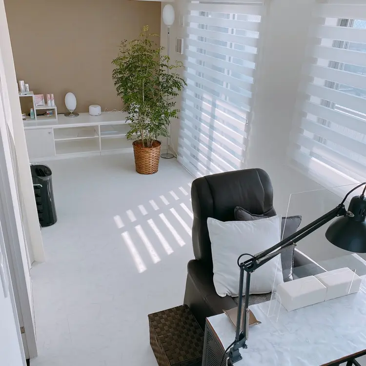 自爪育成ネイルケア専門店プライベートケアサロンカラーの内観・外観1